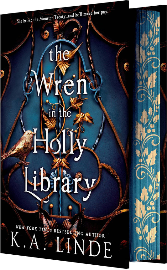 Wren In The Holly Library (Deluxe L: